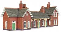 PN137 Metcalfe Country Station Building Kit